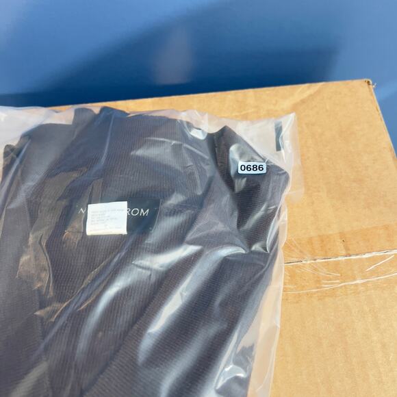 Nordstrom Savvy Shawl Collar Sweater Woman M 100% Extra Fine Merlino Wool Italy - Picture 11 of 11